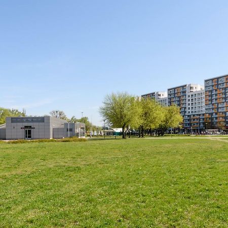 ורשה Luxlux Apartments Afara מראה חיצוני תמונה