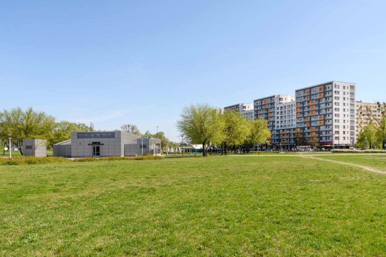 ורשה Luxlux Apartments Afara מראה חיצוני תמונה
