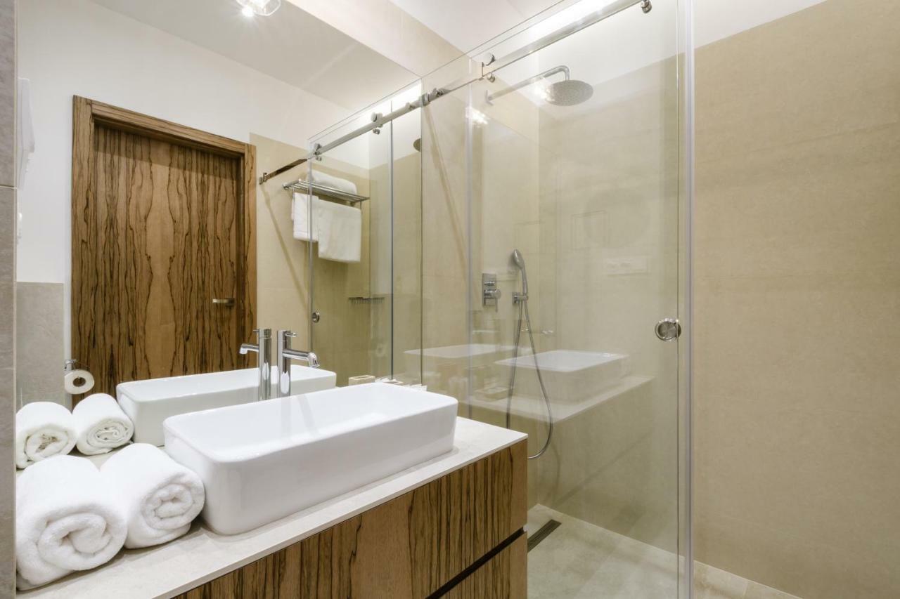 ורשה Luxlux Apartments Afara מראה חיצוני תמונה